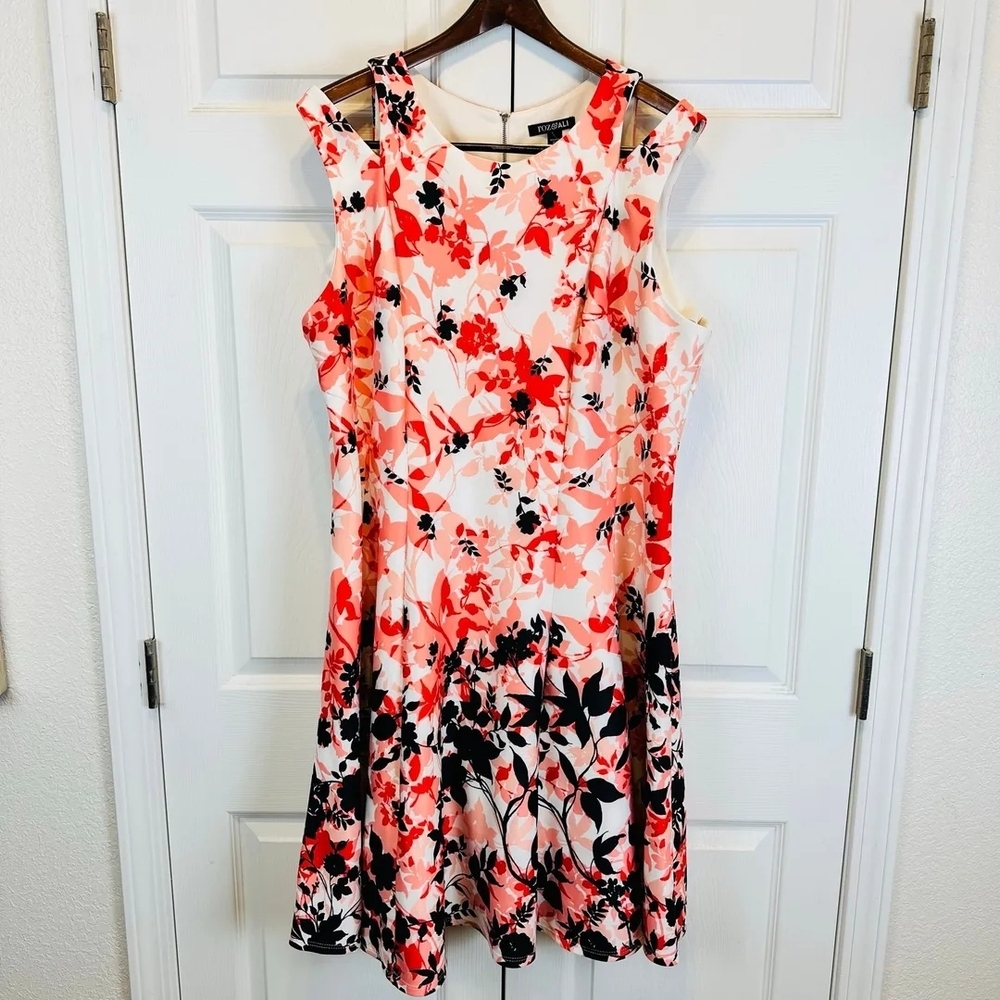 Roz & Ali Floral  Dress